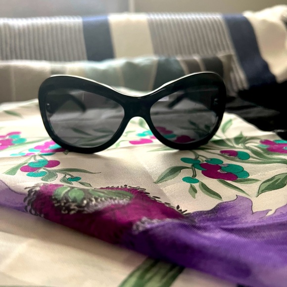 Authentic Chanel Lambskin Quilted CC Sunglasses 5116-Q Black - Picture 1 of 7